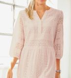 Krajkové bavlnené šaty Linea Tesini, svetloružové