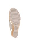 Klinové sandále z lakovanej kože Gabor, béžová