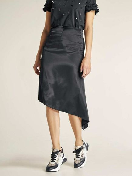 Saténová sukňa s asymetrickým lemom Heine, čierna